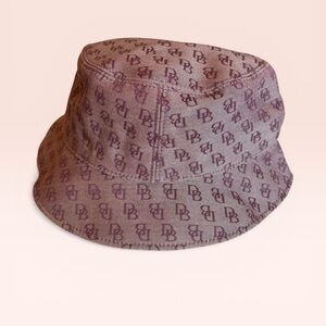 Dooney & Bourke bucket hat Purple Mauve
